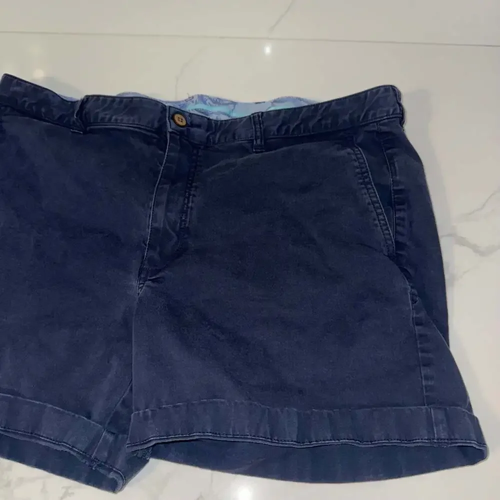 Tommy Bahama Navy Blue Cuffed Chino Shorts Size 40